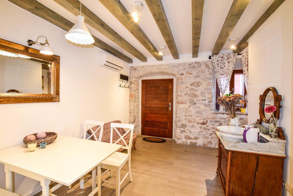 Anja Apartments Šibenik Buitenkant foto